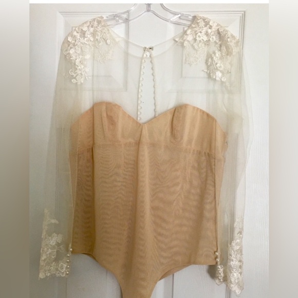 Maggie Sottero Dresses & Skirts - EUC Maggie Sottero Wedding Bodysuit